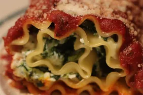 Spinach Lasagna Roll Ups